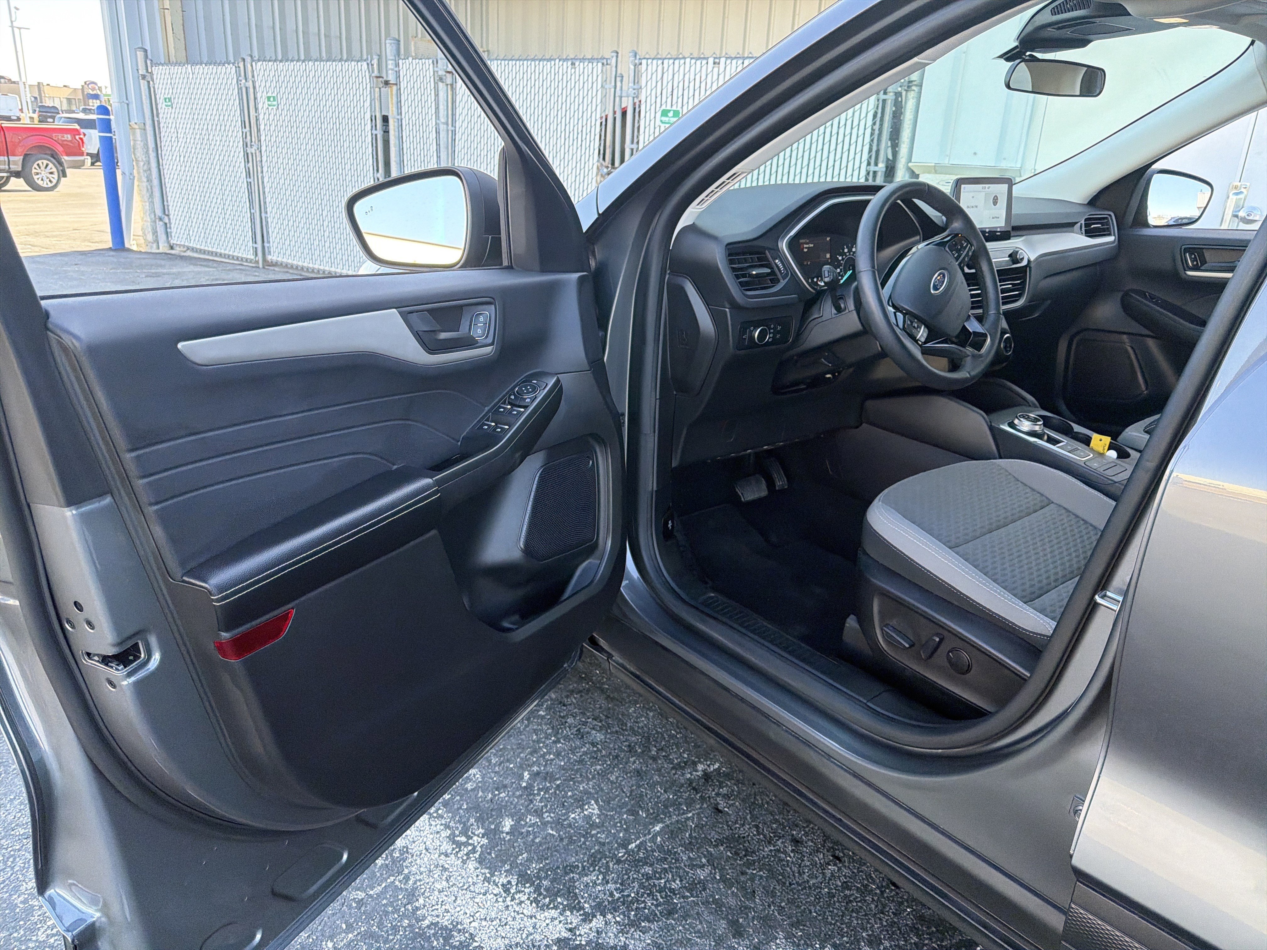 Certified 2022 Ford Escape SE w/ Convenience Package image 15