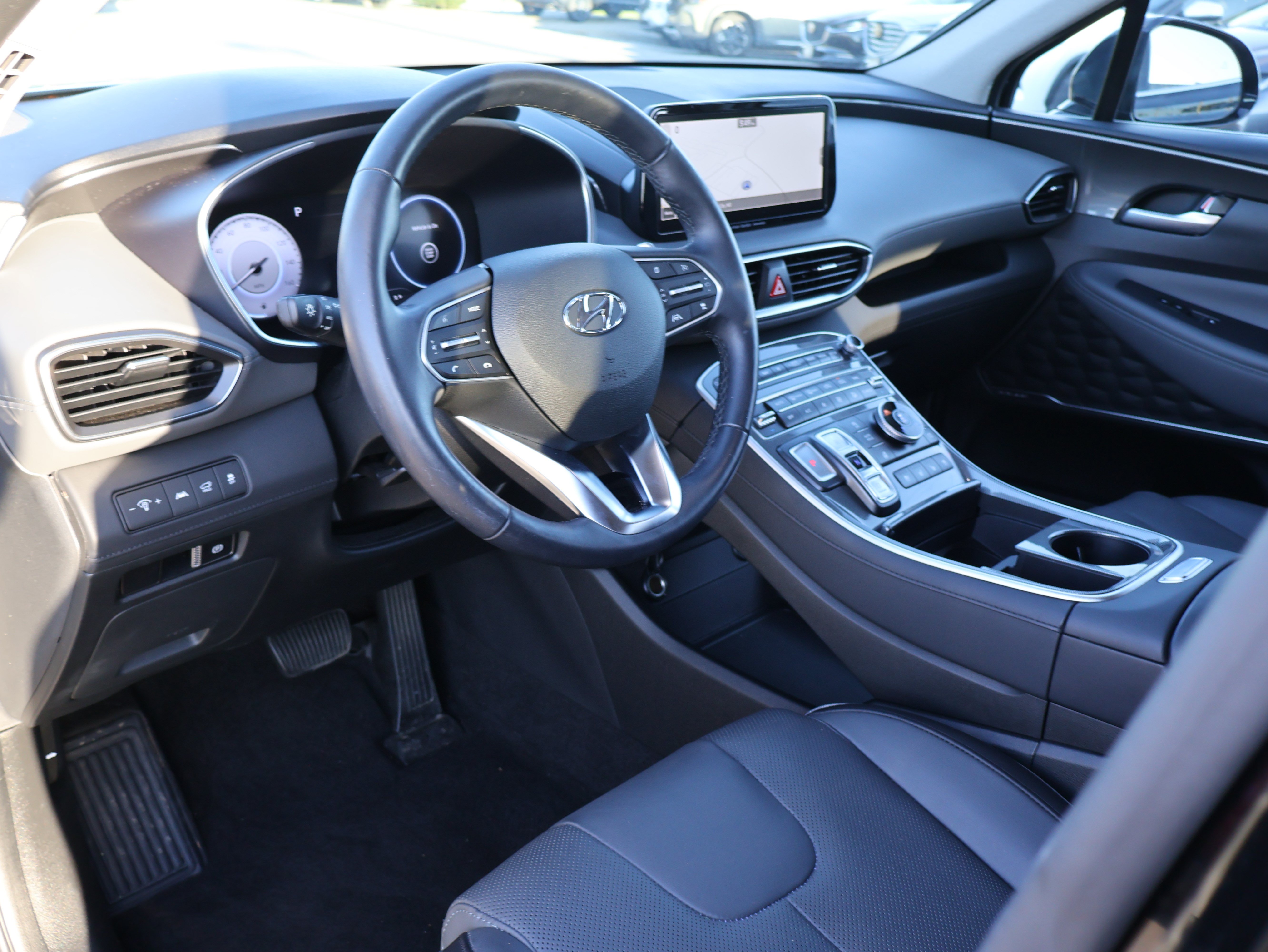 Used 2023 Hyundai Santa Fe Limited w/ Cargo Package AWD/4WD image 22
