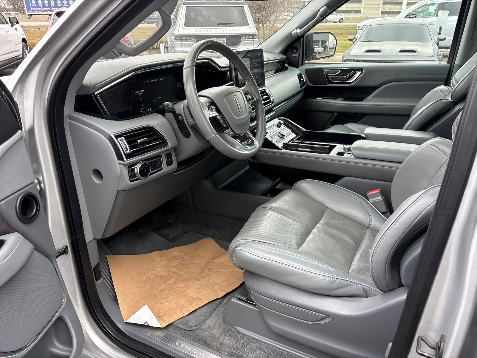 Certified 2019 Lincoln Navigator Select w/ Technology Package image 24