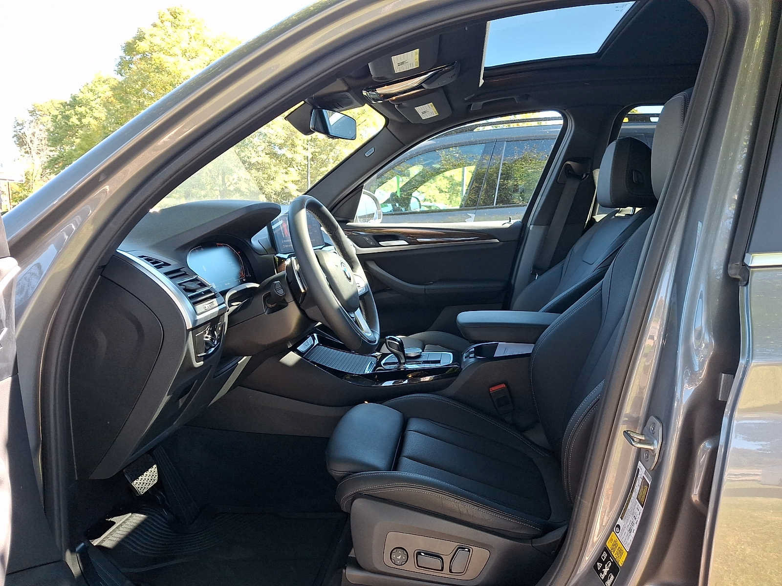 Used 2024 BMW X3 xDrive30i w/ Premium Package w/ZPA AWD/4WD image 13