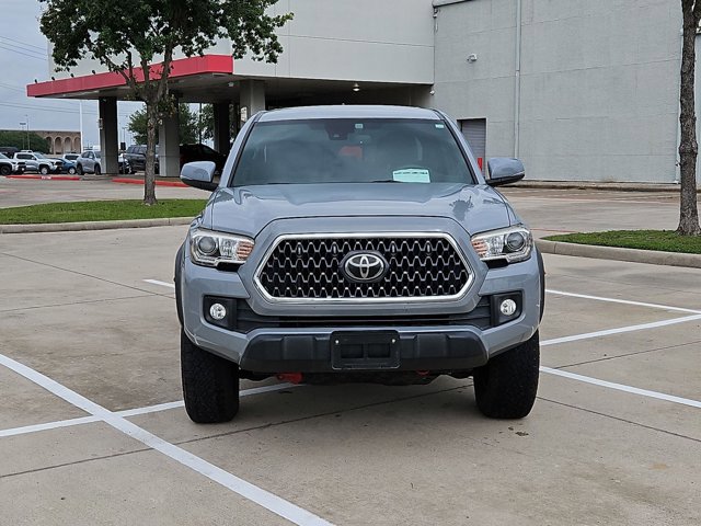 Used 2019 Toyota Tacoma TRD Off-Road RWD image 2