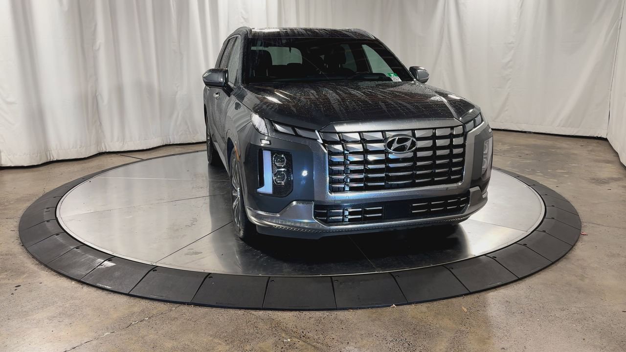 Used 2024 Hyundai Palisade Calligraphy image 4