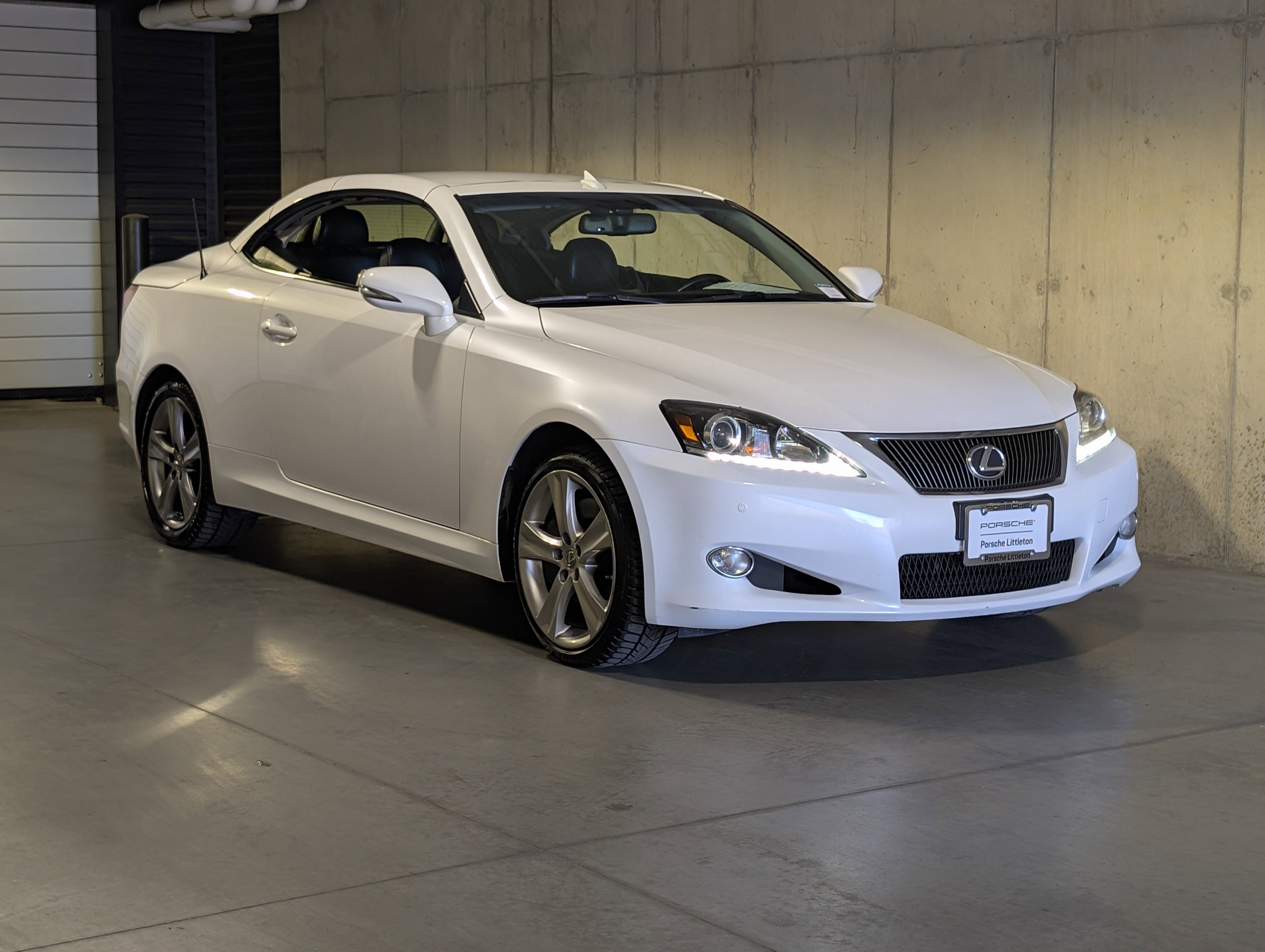 Used 2014 Lexus IS 350C w/ Luxury Package image 9