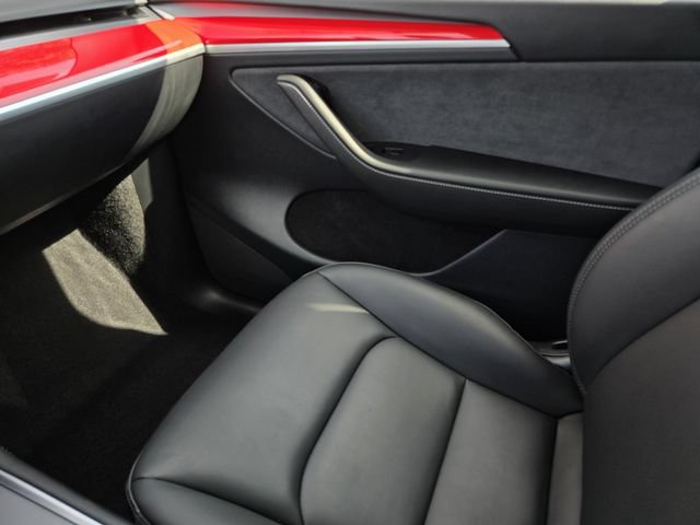 Used 2025 Tesla Model Y Long Range AWD/4WD image 27