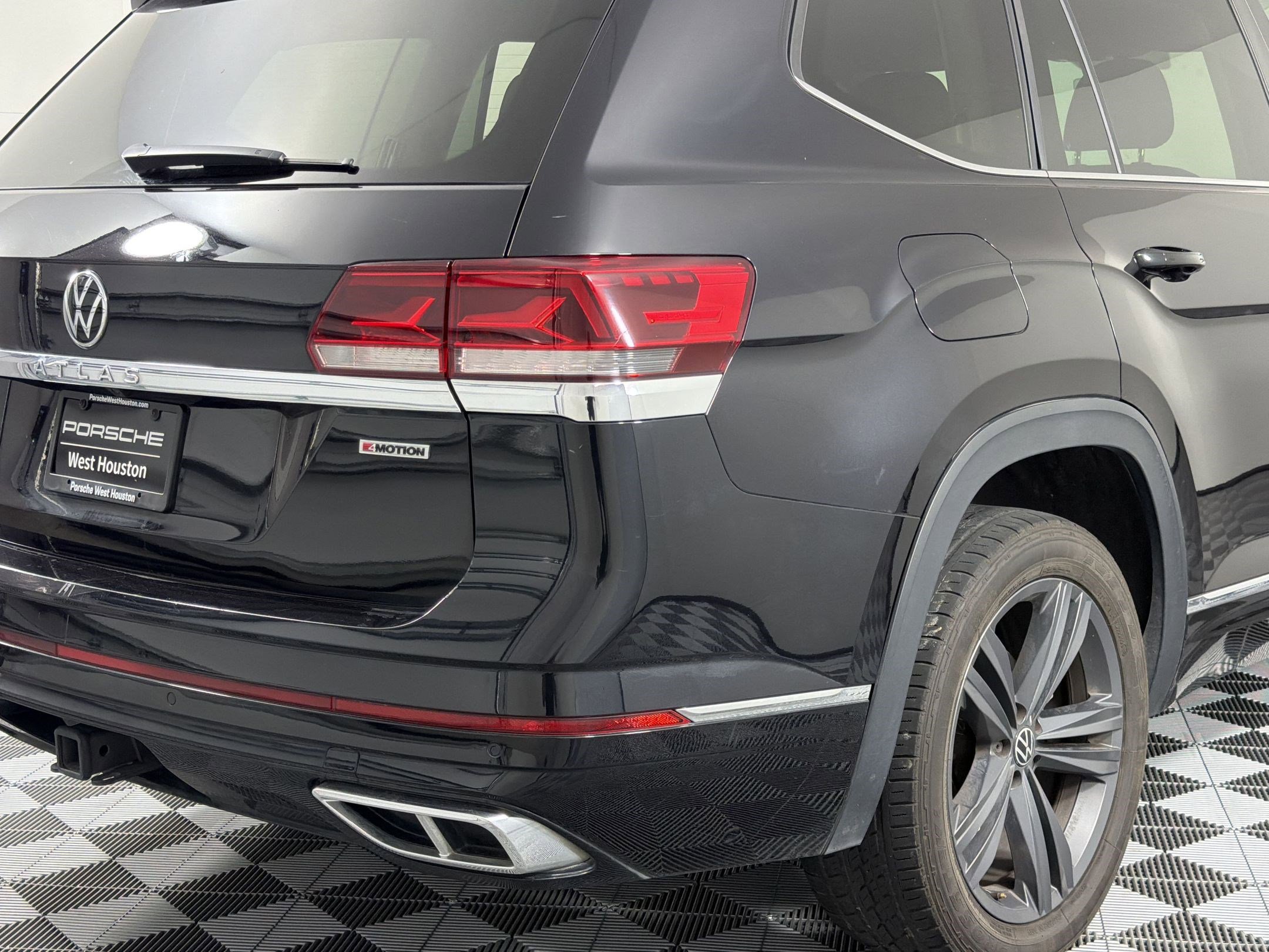 Used 2021 Volkswagen Atlas SE AWD/4WD image 10