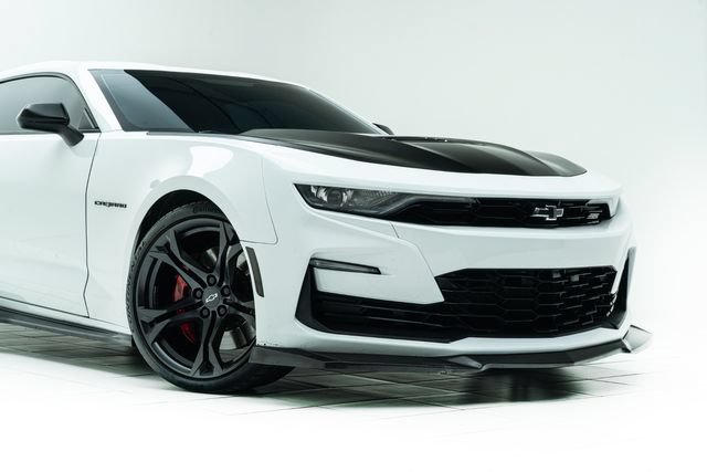 Used 2023 Chevrolet Camaro SS RWD image 4