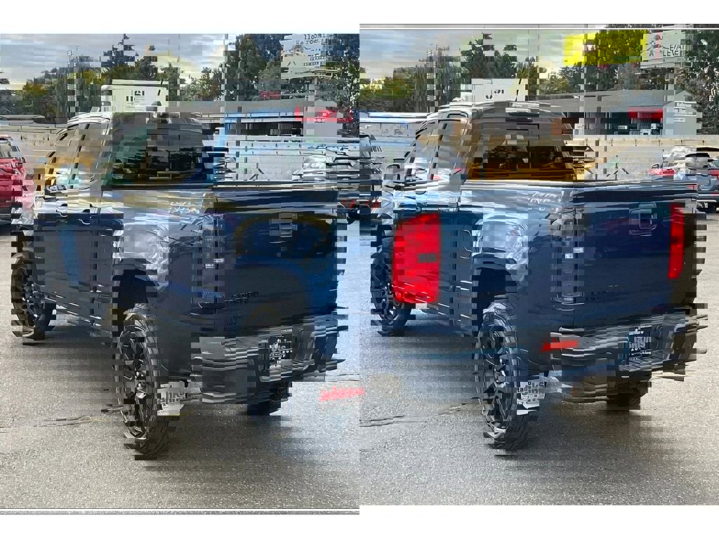 Used 2019 Chevrolet Colorado LT w/ Colorado RST Special Edition image 11