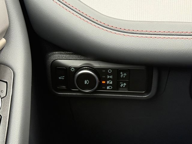 New 2026 Ford Explorer Active w/ Active Comfort Package image 27