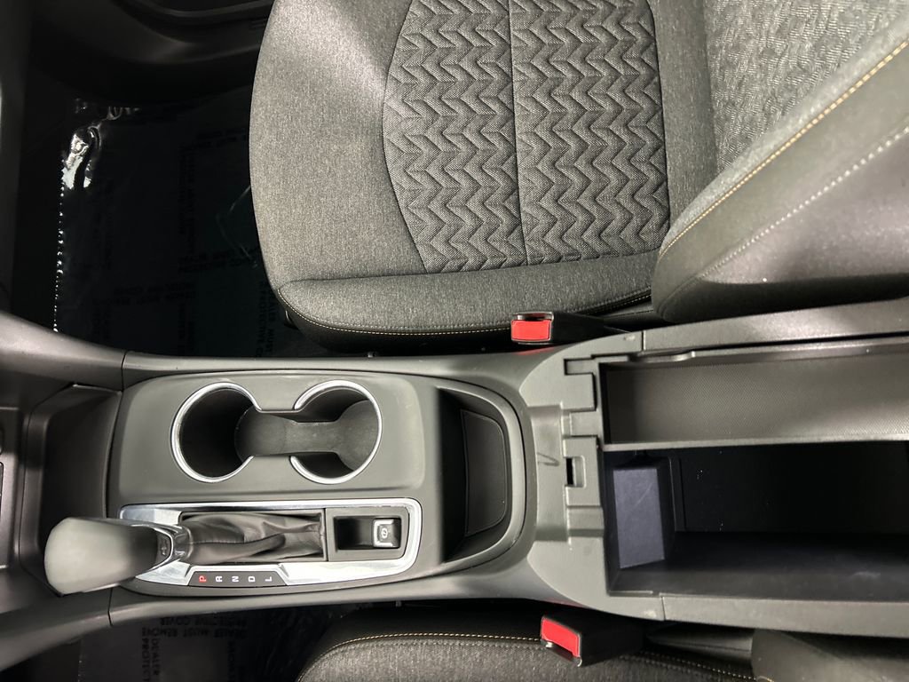 Used 2022 Chevrolet Equinox LT w/ LPO, Floor Liner Package image 15