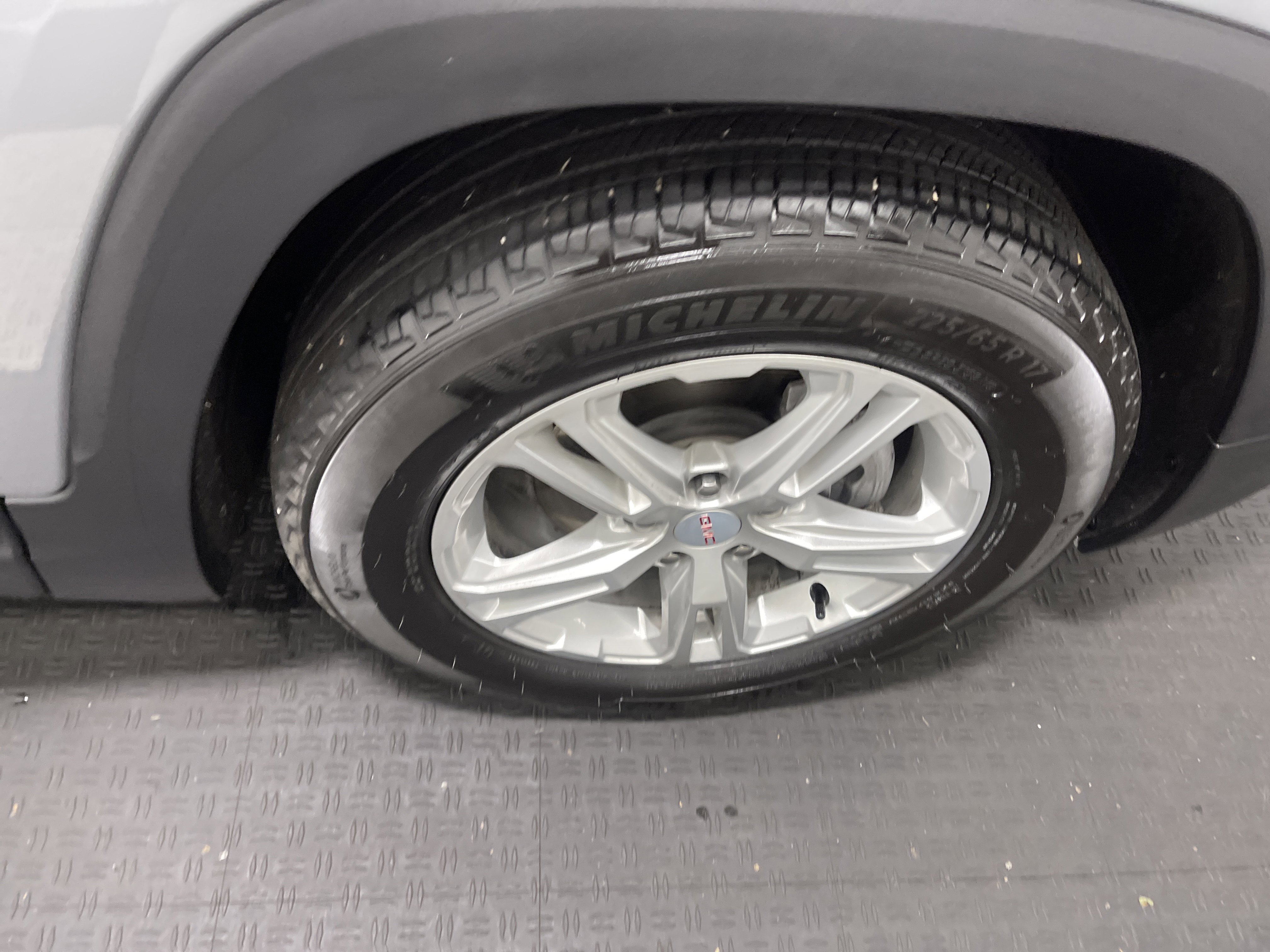 Used 2023 GMC Terrain SLE w/ Driver Convenience Package FWD image 27