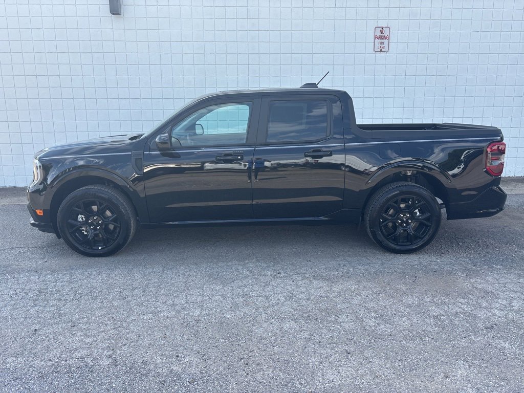 New 2025 Ford Maverick Lobo image 8