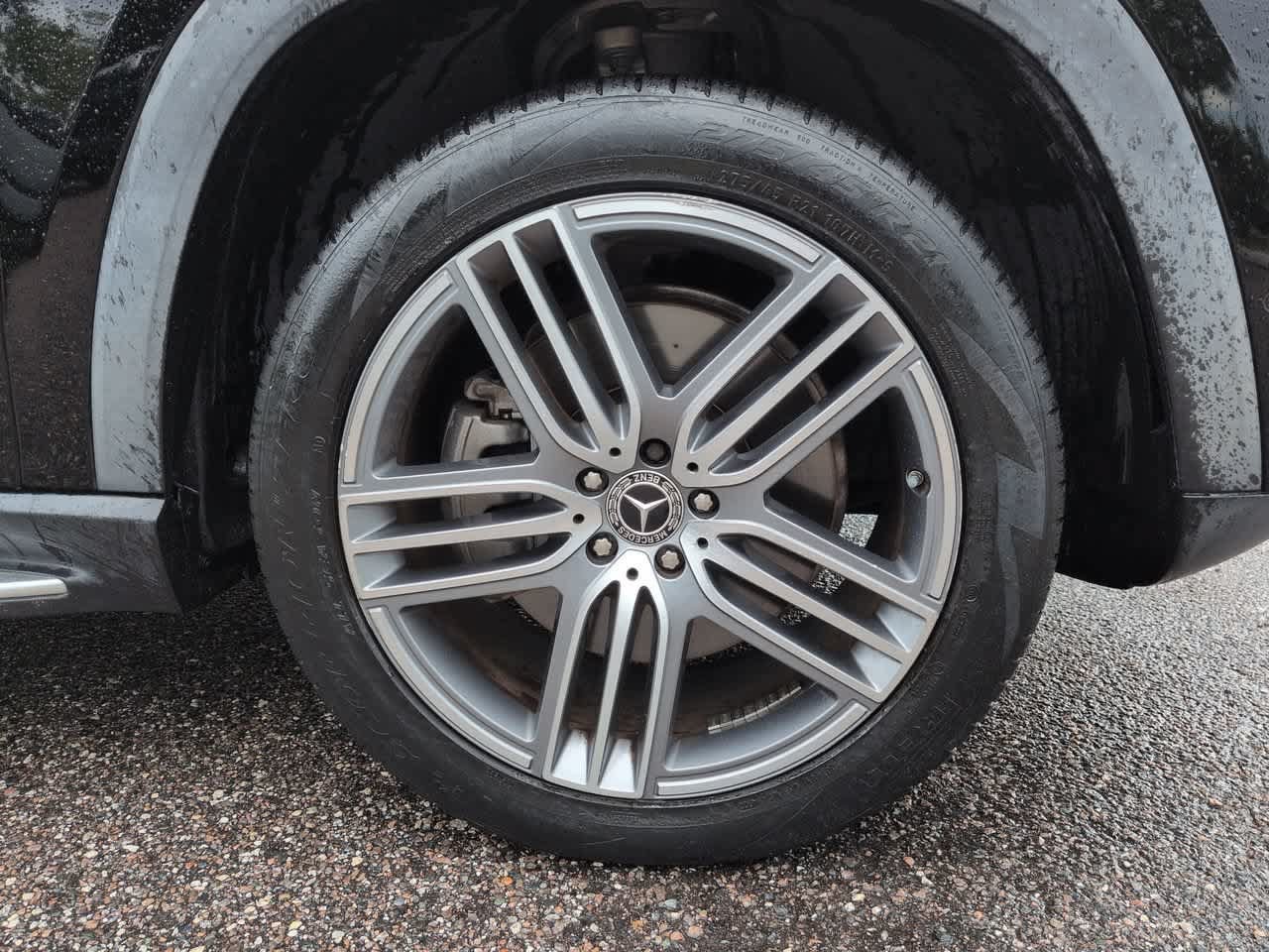 Used 2021 Mercedes-Benz GLS 450 4MATIC image 11