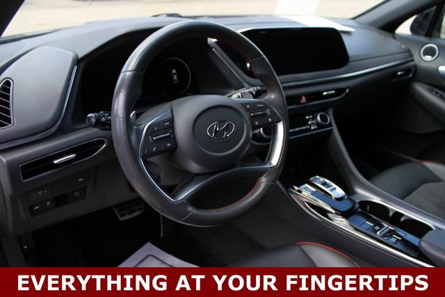 Used 2020 Hyundai Sonata SEL Plus w/ Tech Package FWD image 2