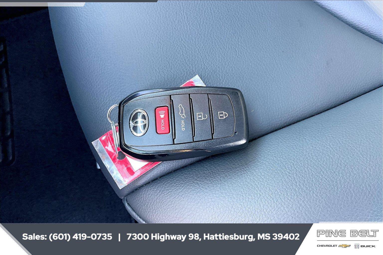 Used 2026 Toyota Highlander XLE AWD/4WD image 9