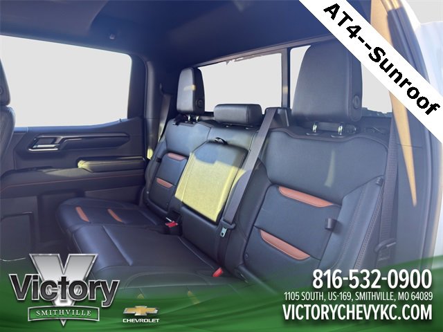 Used 2022 GMC Sierra 1500 AT4 w/ AT4 Preferred Package image 13