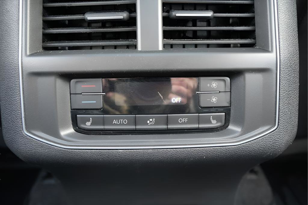 Used 2019 Volkswagen Atlas SEL Premium image 21