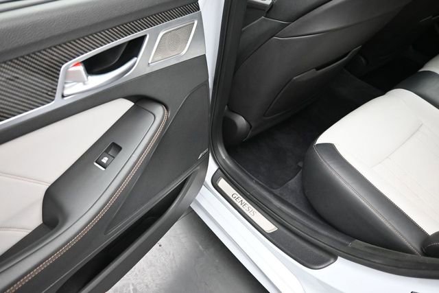 Used 2019 Genesis G80 3.3T Sport RWD image 18