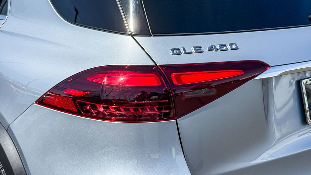 Certified 2025 Mercedes-Benz GLE 450 4MATIC image 13