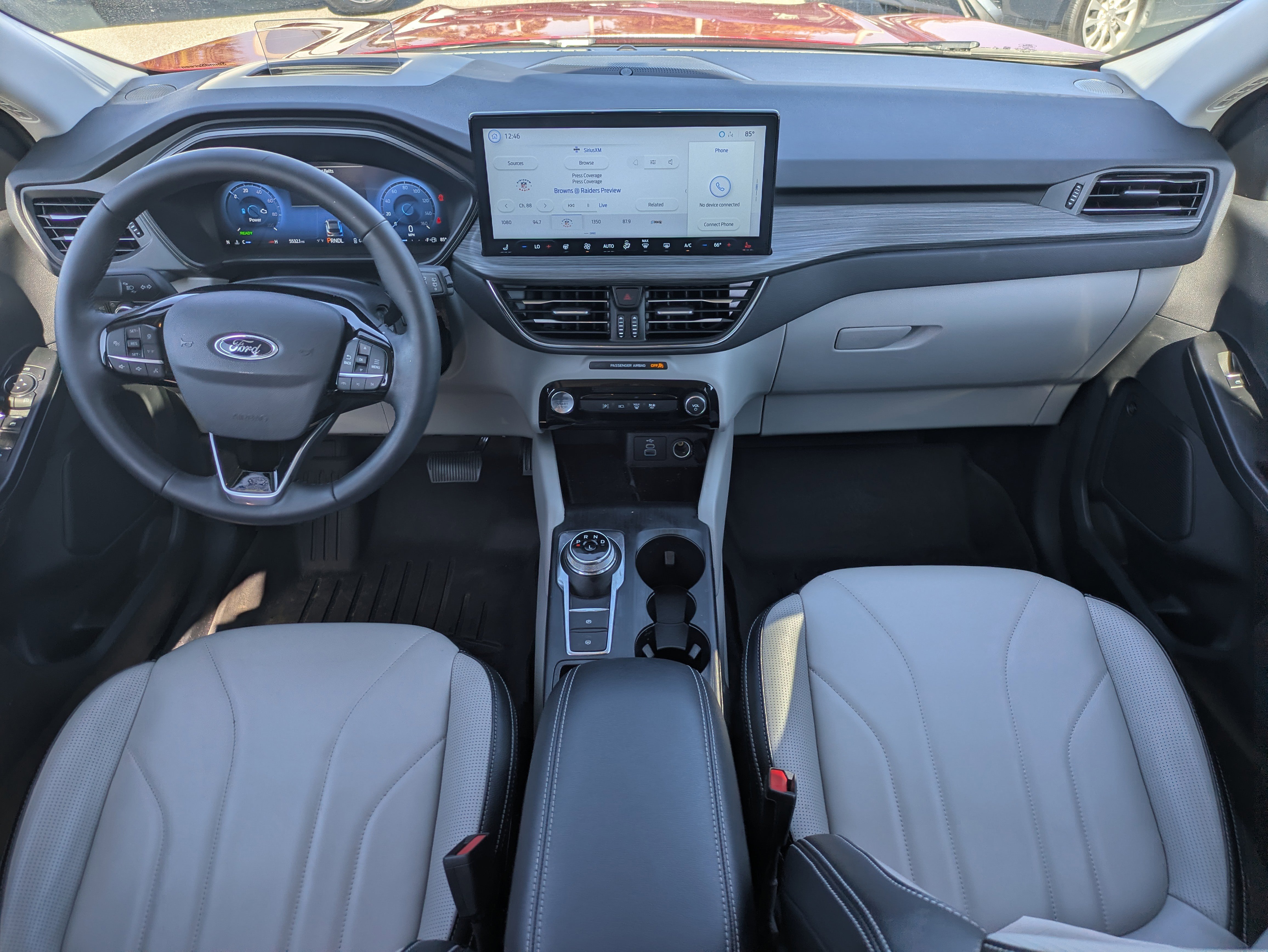 Used 2025 Ford Escape SE w/ PHEV Premium Package image 15