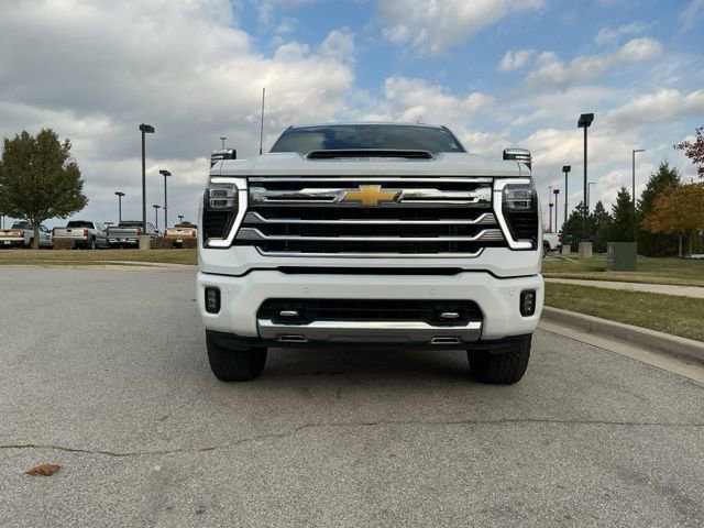 Used 2025 Chevrolet Silverado 2500 High Country image 10