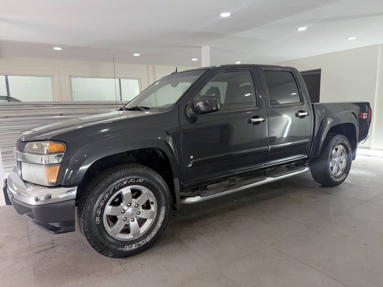 Used 2009 Chevrolet Colorado LT w/ LT Preferred Equipment Group AWD/4WD image 3