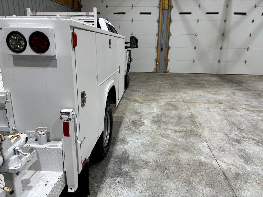 Used 2017 Ford F350 XLT image 10