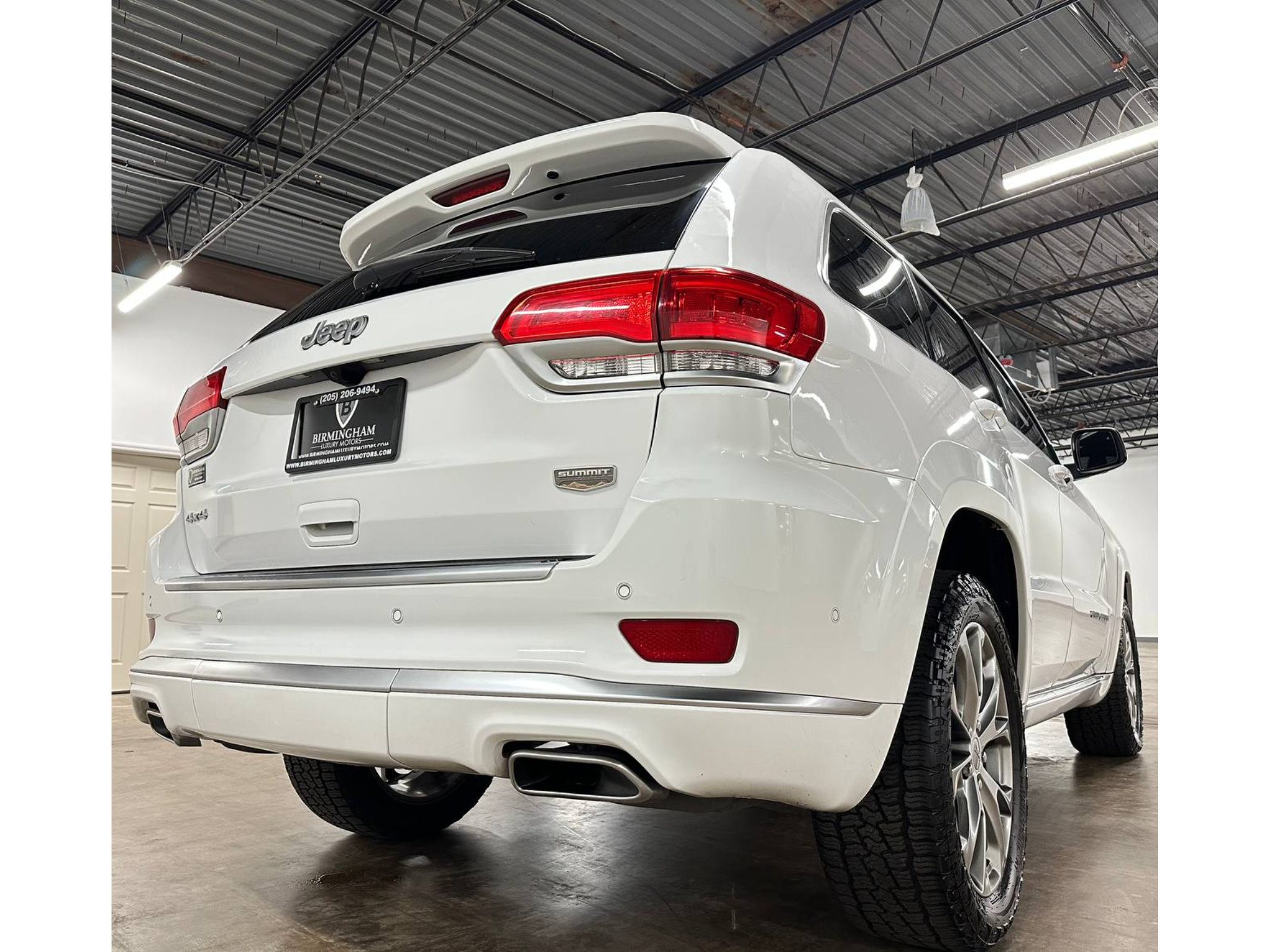 Used 2020 Jeep Grand Cherokee Summit w/ Platinum Series Group AWD/4WD image 13
