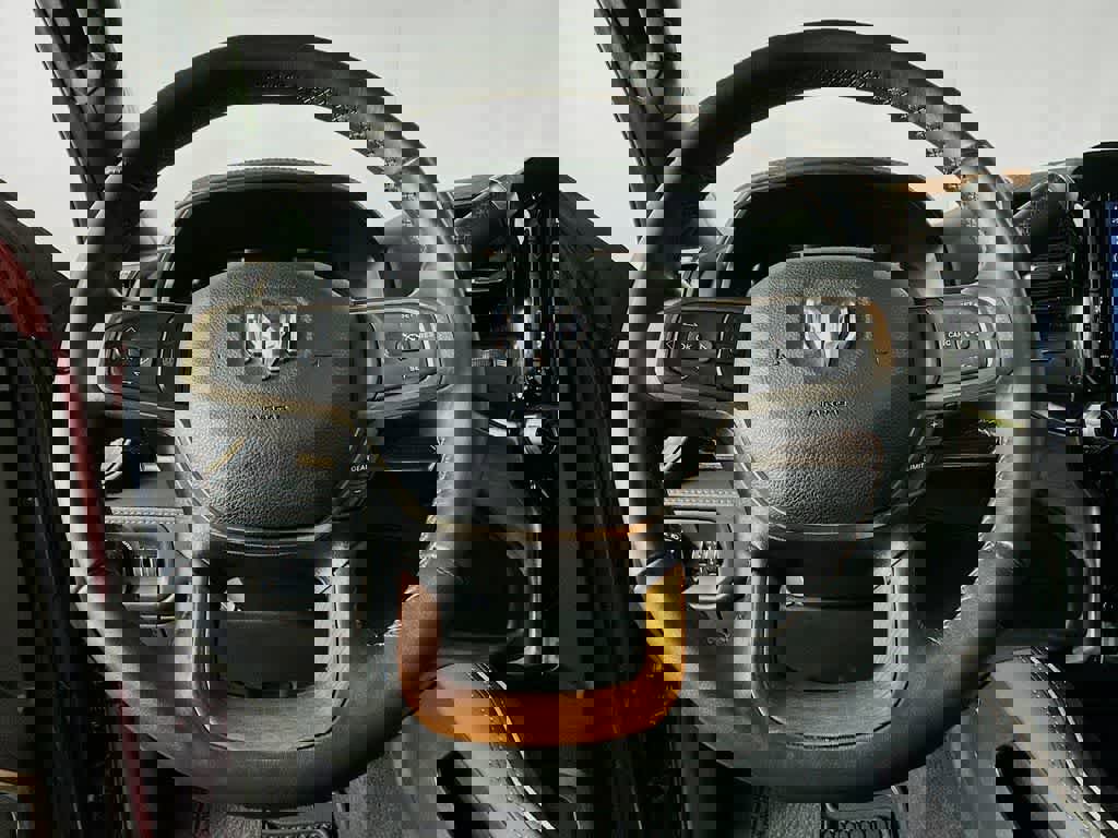 Used 2024 RAM 3500 Limited image 16