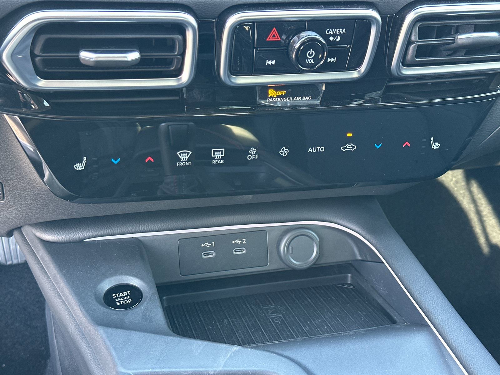 New 2026 Nissan Sentra SR w/ SR Premium Package image 30