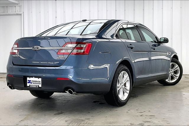 Used 2019 Ford Taurus SEL image 12