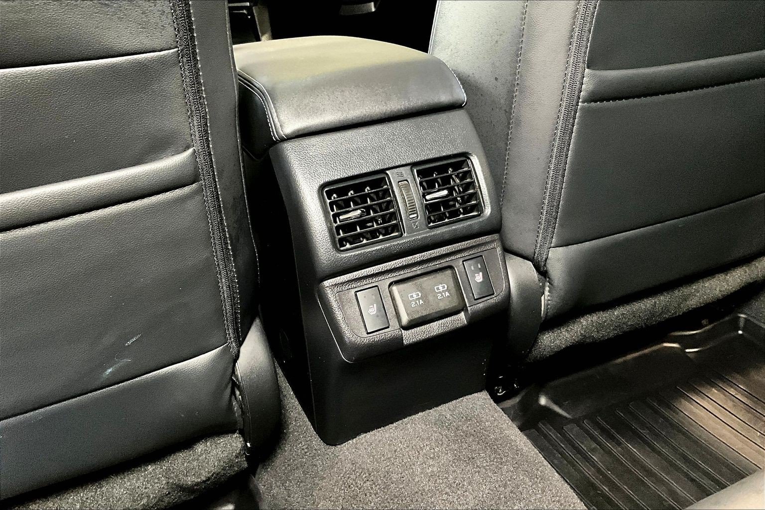 Used 2019 Subaru Outback 2.5i Limited AWD/4WD image 11