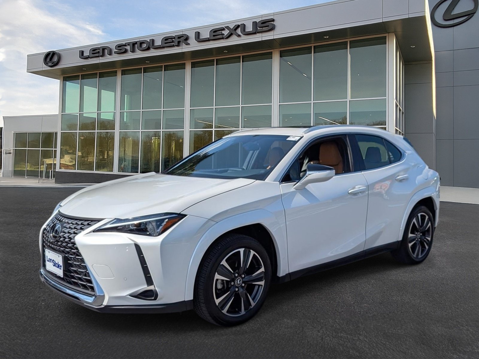 Certified 2025 Lexus UX 300h AWD w/ Accessory Package (Z1) image 7