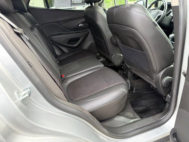 Used 2021 Buick Encore Preferred w/ Safety Package II AWD/4WD image 15
