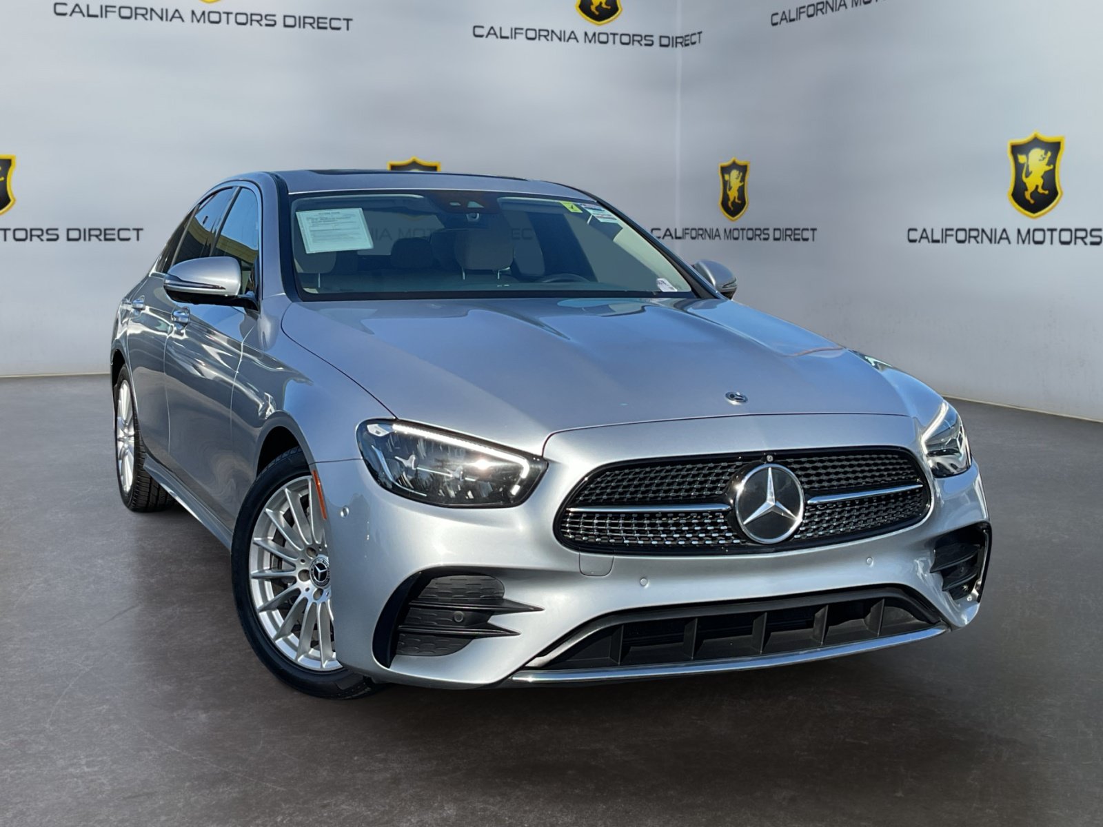 Used 2022 Mercedes-Benz E 350 Sedan image 3