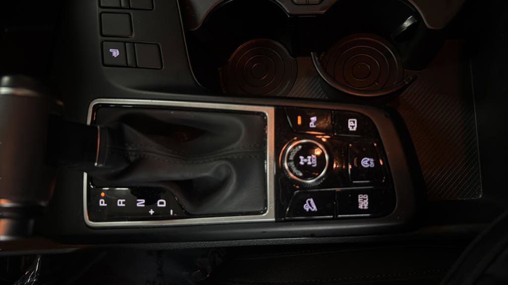 Used 2025 Kia Sportage LX image 25