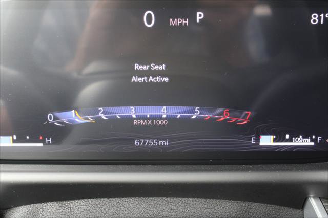 Certified 2024 Jeep Wagoneer Series II w/ Flexible Seating Group image 20