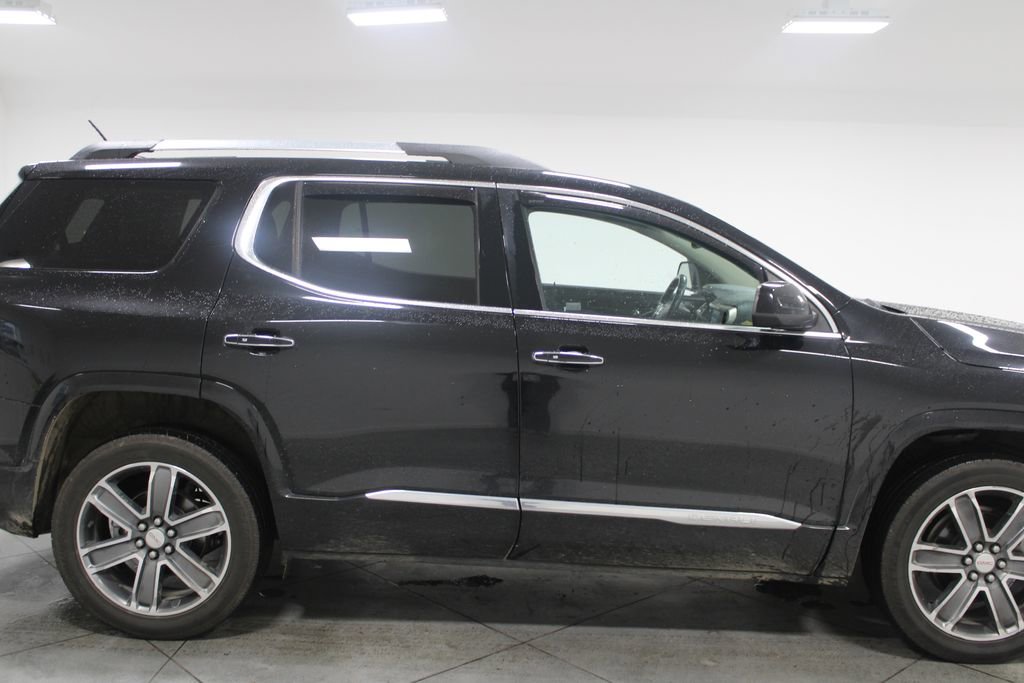 Used 2017 GMC Acadia Denali image 11