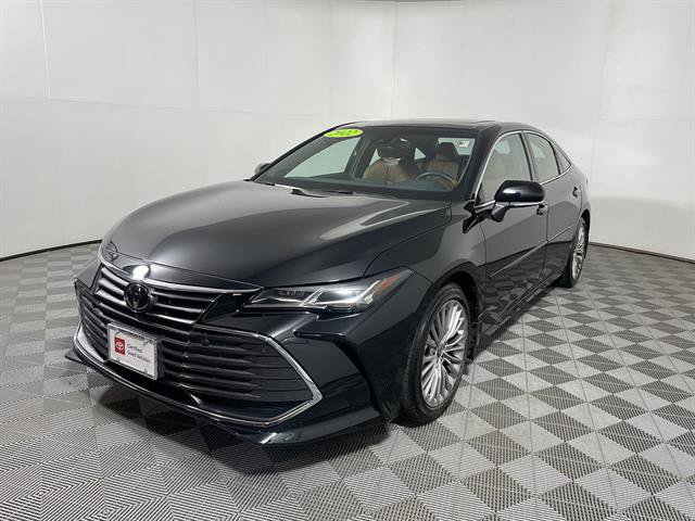 Certified 2022 Toyota Avalon Limited w/ Advanced Safety Package FWD image 3