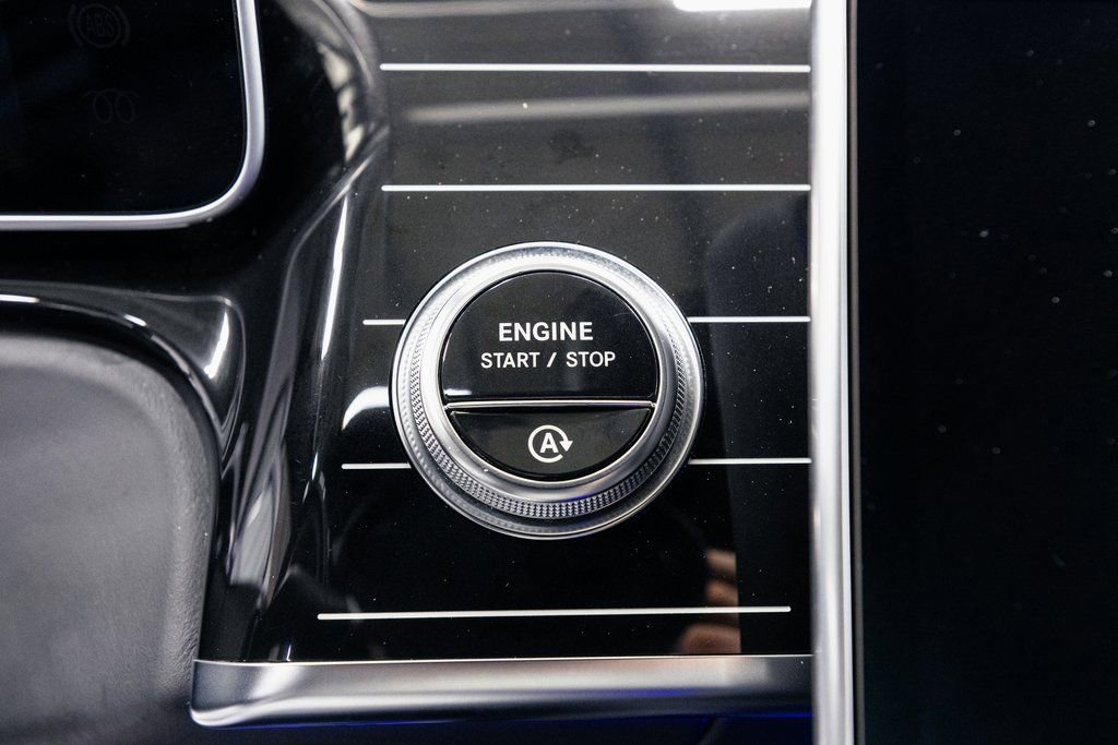 Used 2024 Mercedes-Benz Maybach S 580 4MATIC image 16