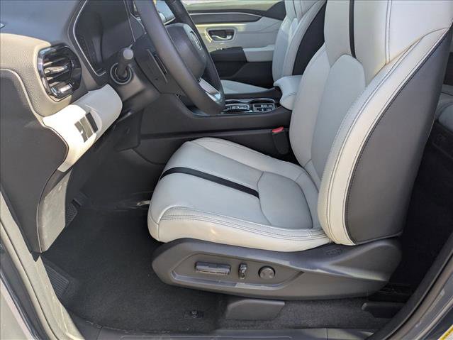 New 2026 Honda Pilot Touring image 4