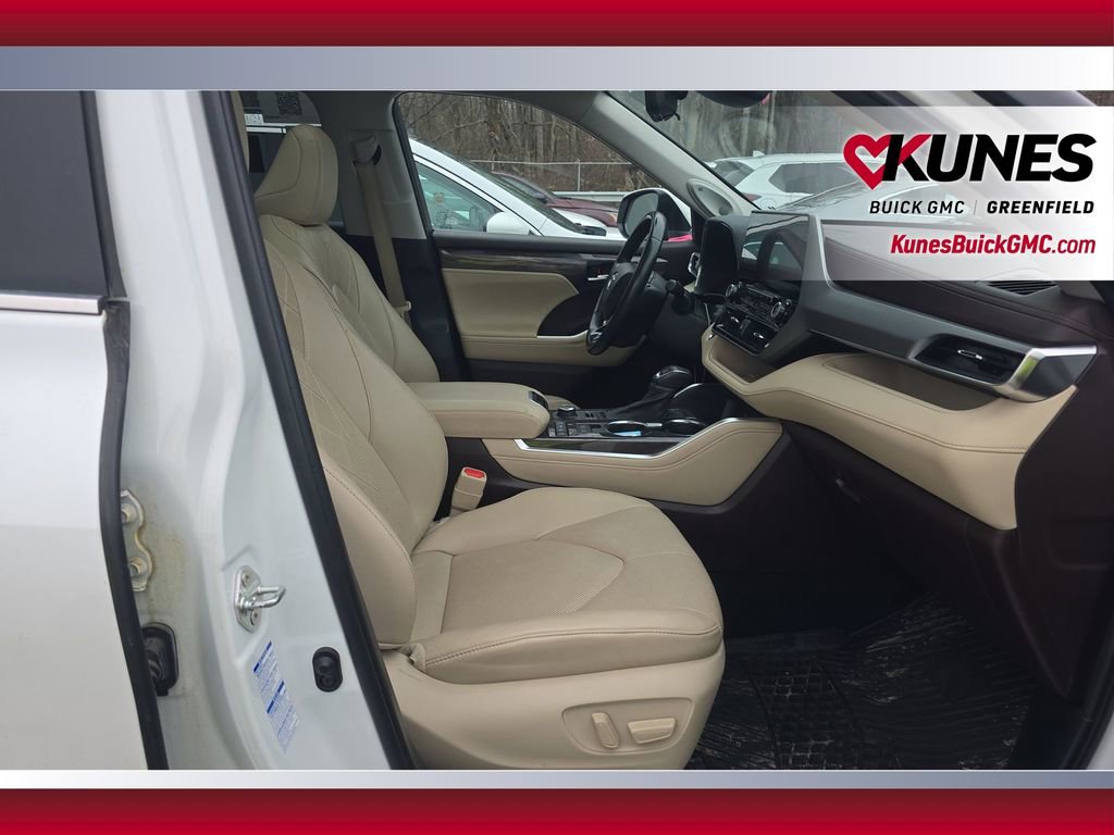 Used 2022 Toyota Highlander Platinum image 31