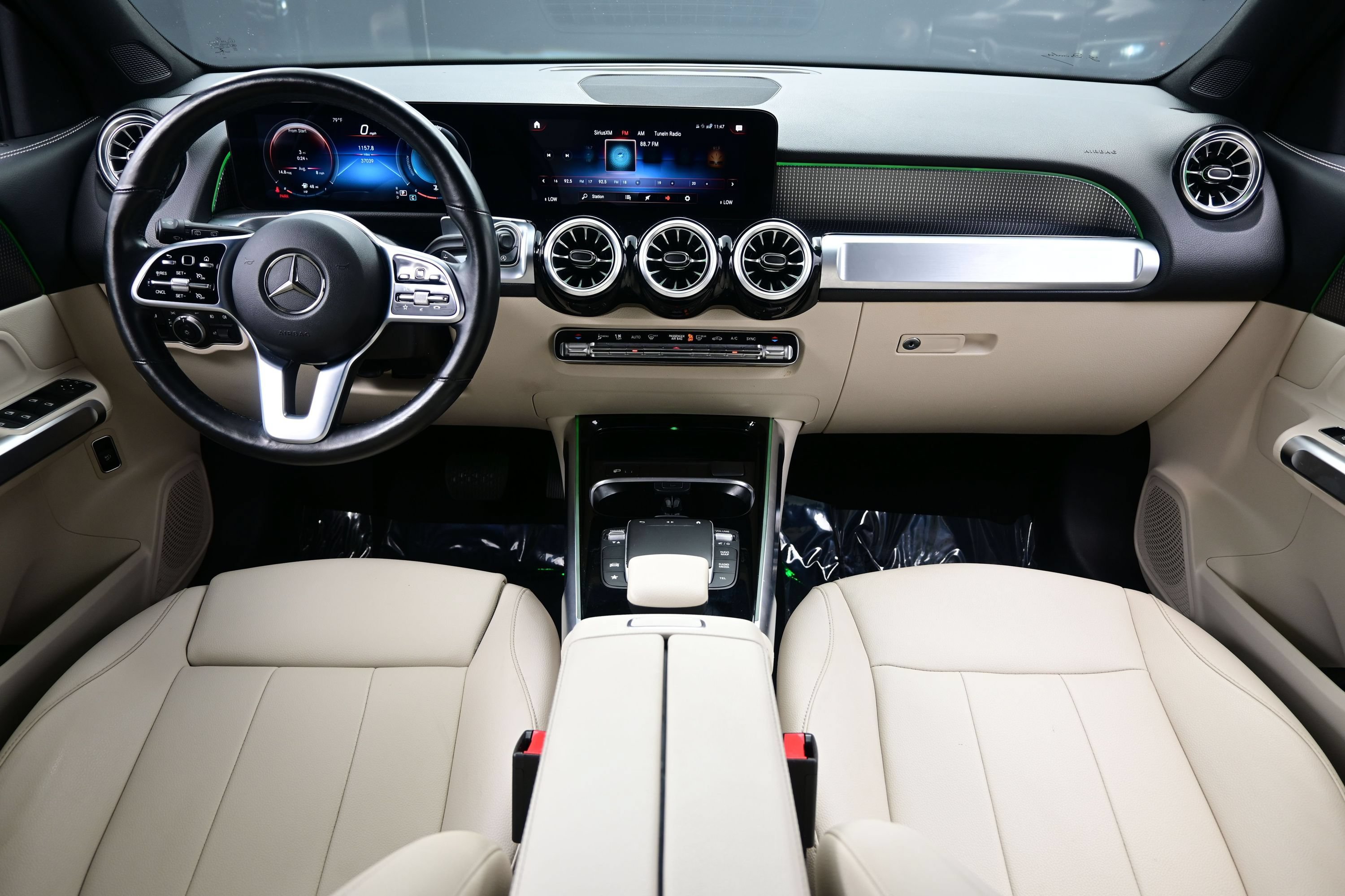 Used 2022 Mercedes-Benz GLB 250 4MATIC image 17