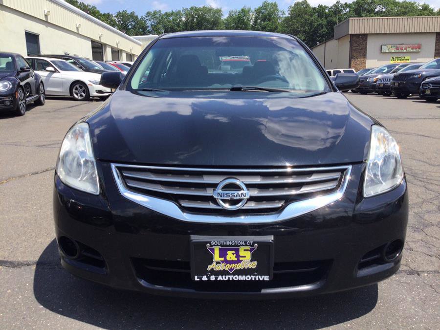 Used 2010 Nissan Altima 2.5 S image 2