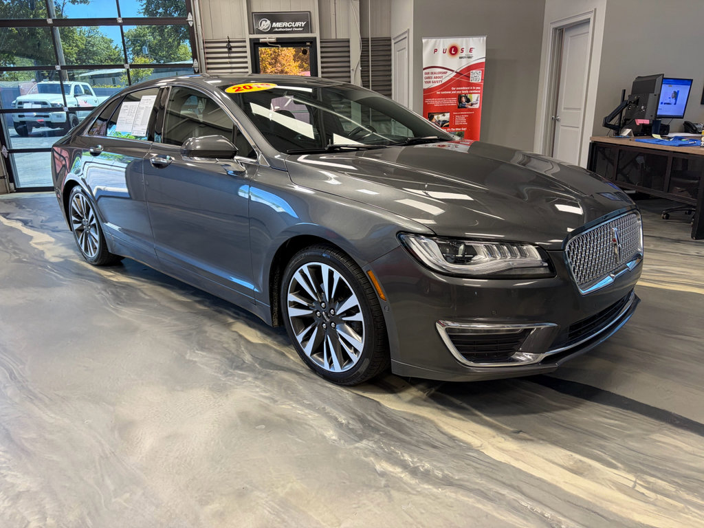 Used 2019 Lincoln MKZ Reserve FWD image 1