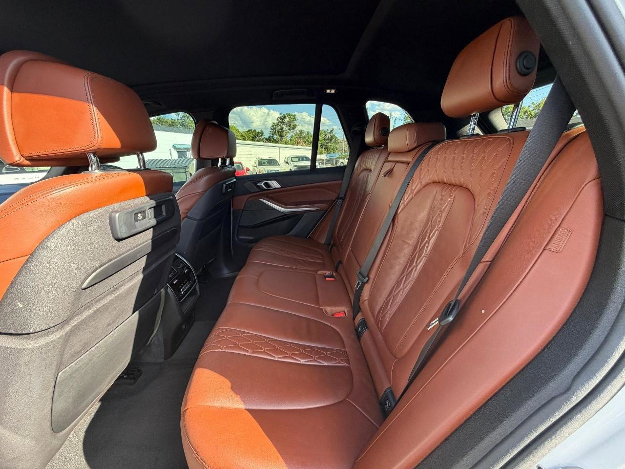 Used 2019 BMW X5 xDrive40i w/ M Sport Package AWD/4WD image 10