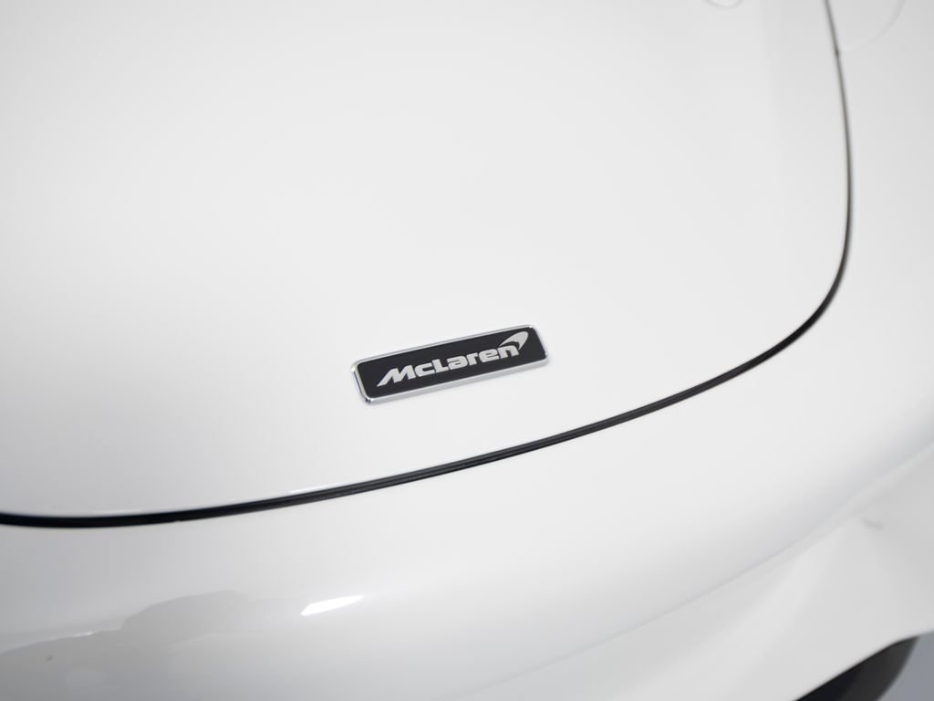 Used 2024 McLaren 750S Spider RWD image 40
