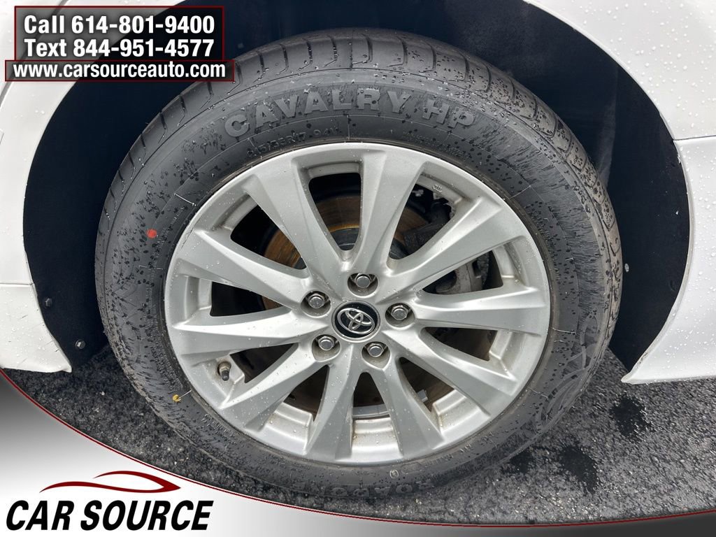 Used 2018 Toyota Camry LE FWD image 20