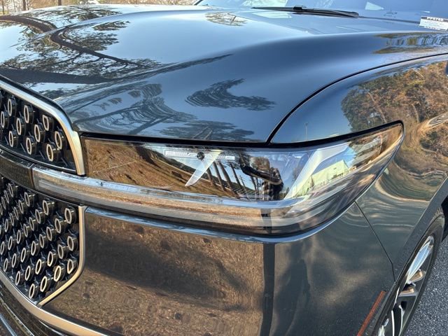 Certified 2025 Lincoln Navigator Reserve image 10