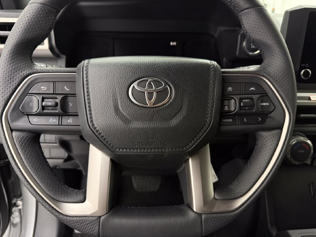 New 2026 Toyota 4Runner SR5 AWD/4WD image 9