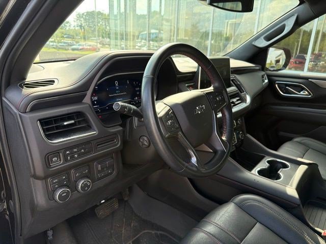Used 2023 Chevrolet Suburban RST w/ Sport Performance Package AWD/4WD image 12